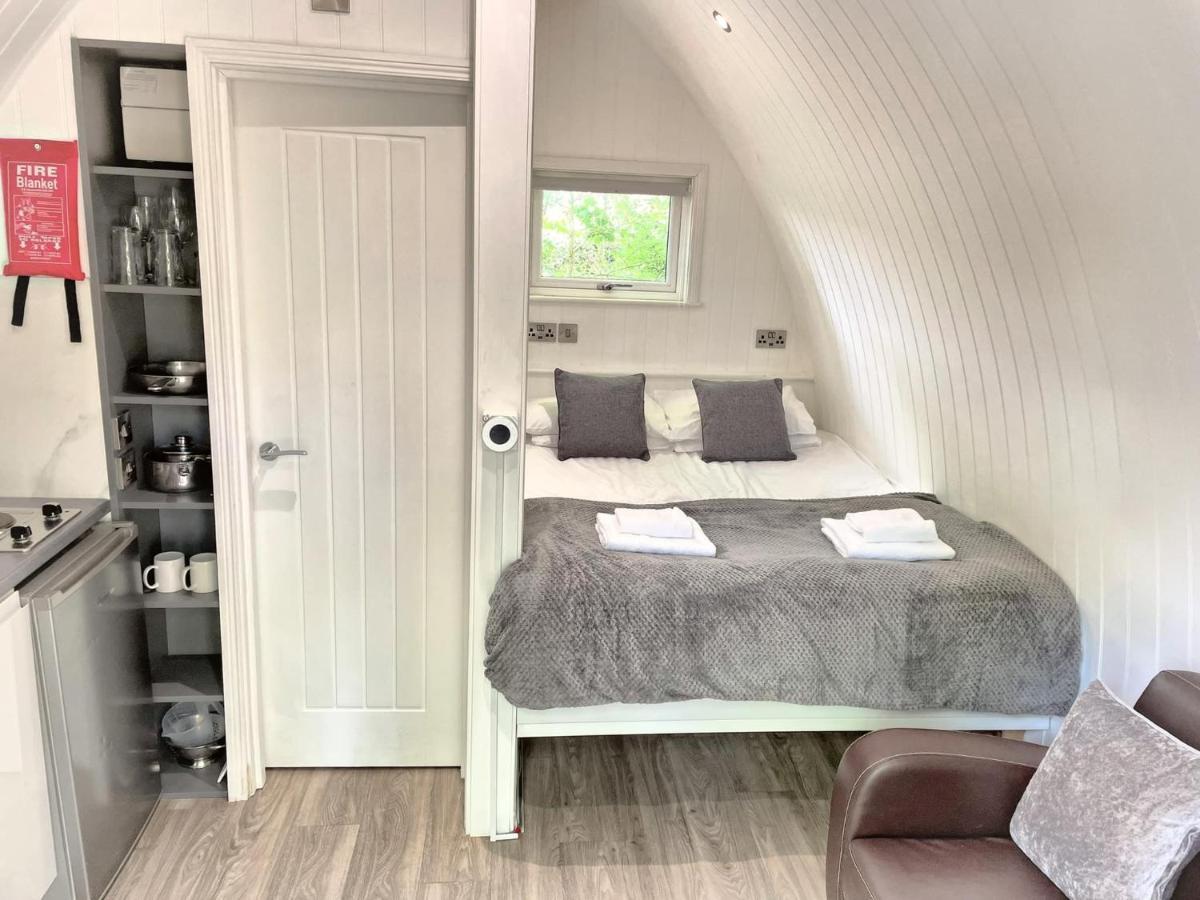 The Pod-Hot Tub-Woodland Lodges-St Clears-คาร์มาเทน ภายนอก รูปภาพ